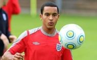 Walcott is putting in the hours to resurrect his England career